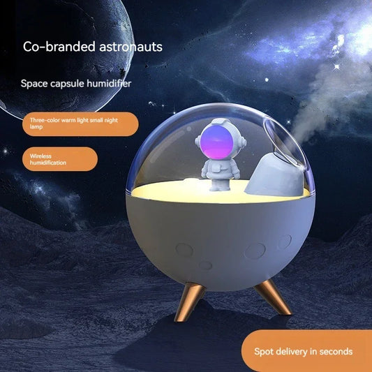 SpaceBall™  Travelling Astronaut Humidifier